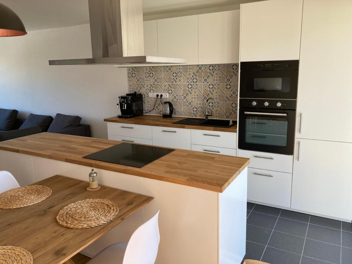 Apartman Maay Hlohovec Exterior photo